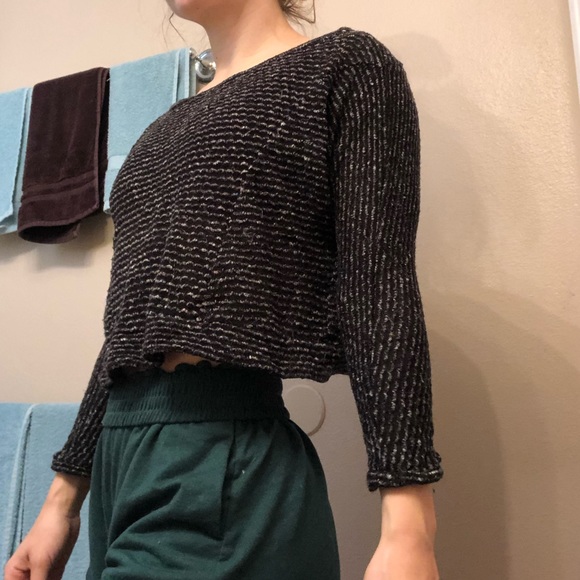Crop Sweater - Picture 2 of 4